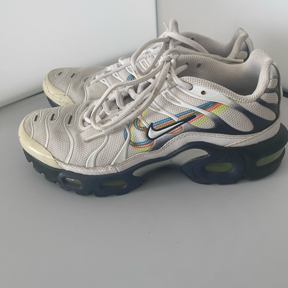 Nike Air Mac Plus GS Layered Swoosh, women’s size 6.5/youth size 5